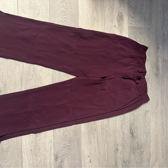 Lululemon pants - Picture 6 of 7
